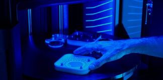 STRATASYS OFFRE A PROGETTISTI E DESIGNER LA NUOVA STAMPANTE 3D J55 A COLORI