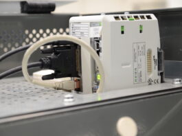 Semplificare la complessità, KNAPP con Keba